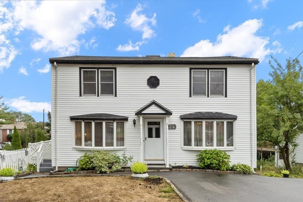 9 Summit Ave, Saugus MA 01906