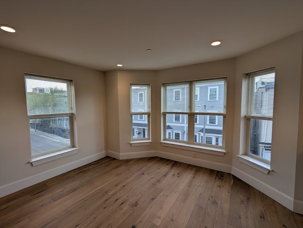 Condominium at 27 Ward St # 201, Boston MA 02127, photo 5 of 20