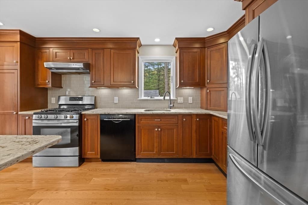 76 Woodridge Rd, Duxbury MA 02332 photo 16