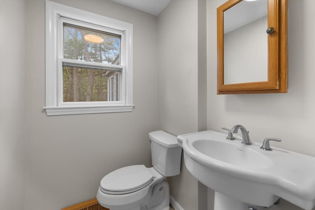 76 Woodridge Rd, Duxbury MA 02332 photo 20