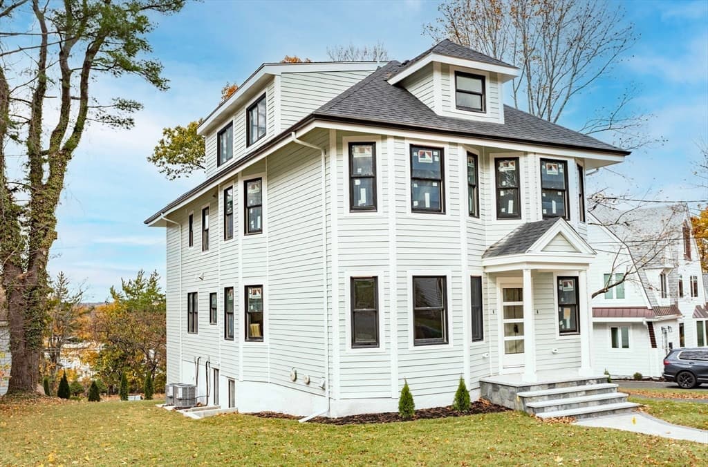 125 Mt Vernon Street # 2, Newton MA 02465