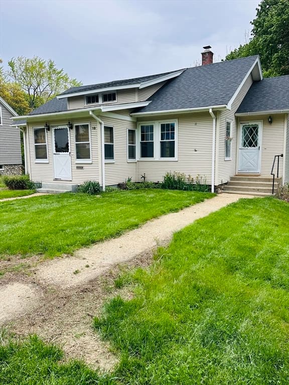 Single Family Residence at 10 Park St, Auburn MA 01501, Auburn, photo 4 of 22