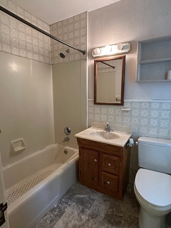 Single Family Residence at 10 Park St, Auburn MA 01501, Auburn, photo 21 of 22