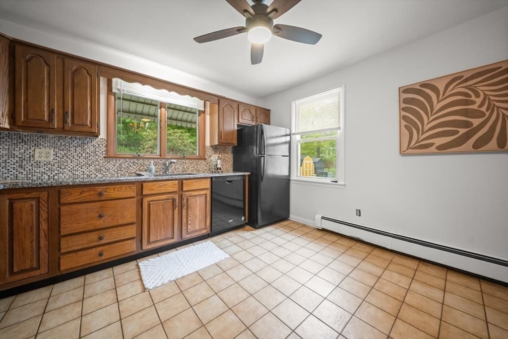 Condominium at 1180 Main Street # 2, Waltham MA 02451, photo 10 of 32