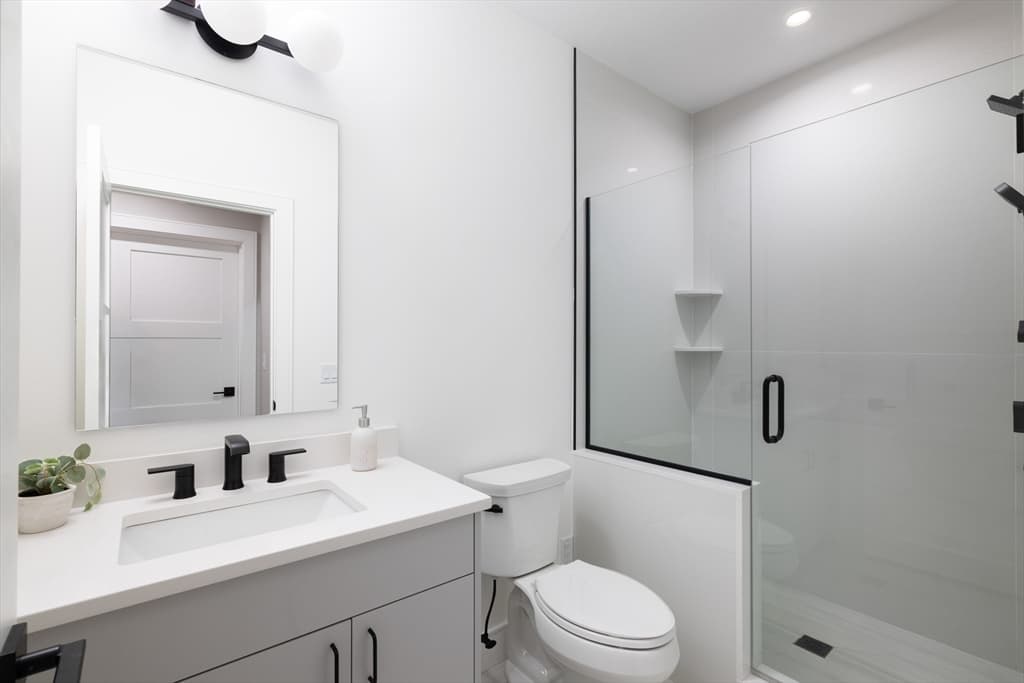 Condominium at 356 Linwood Ave # 356, Newton MA 02460, photo 12 of 15