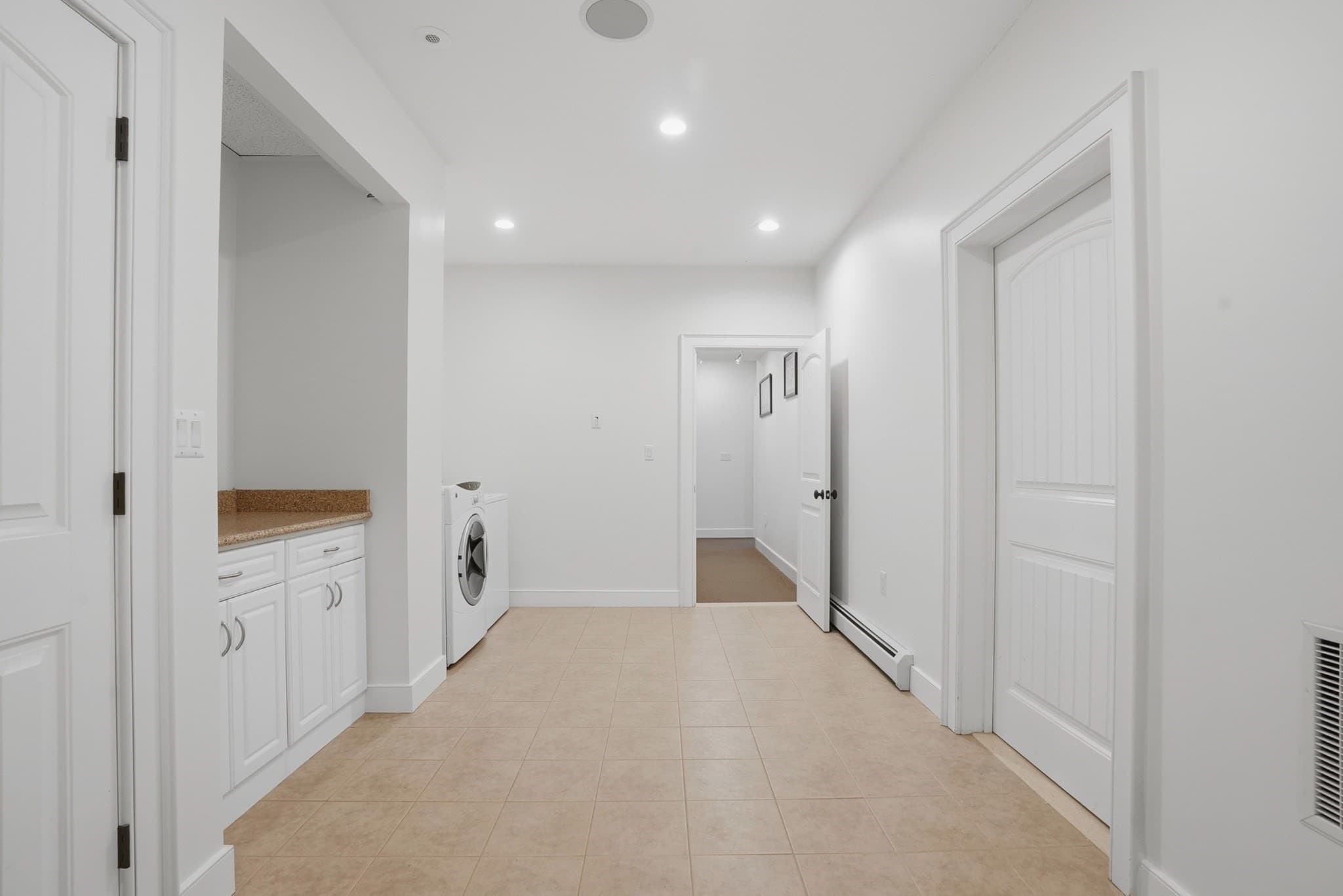 Single Family Residence at 1 Twin Springs Drive, Saugus MA 01906, Saugus, photo 34 of 42