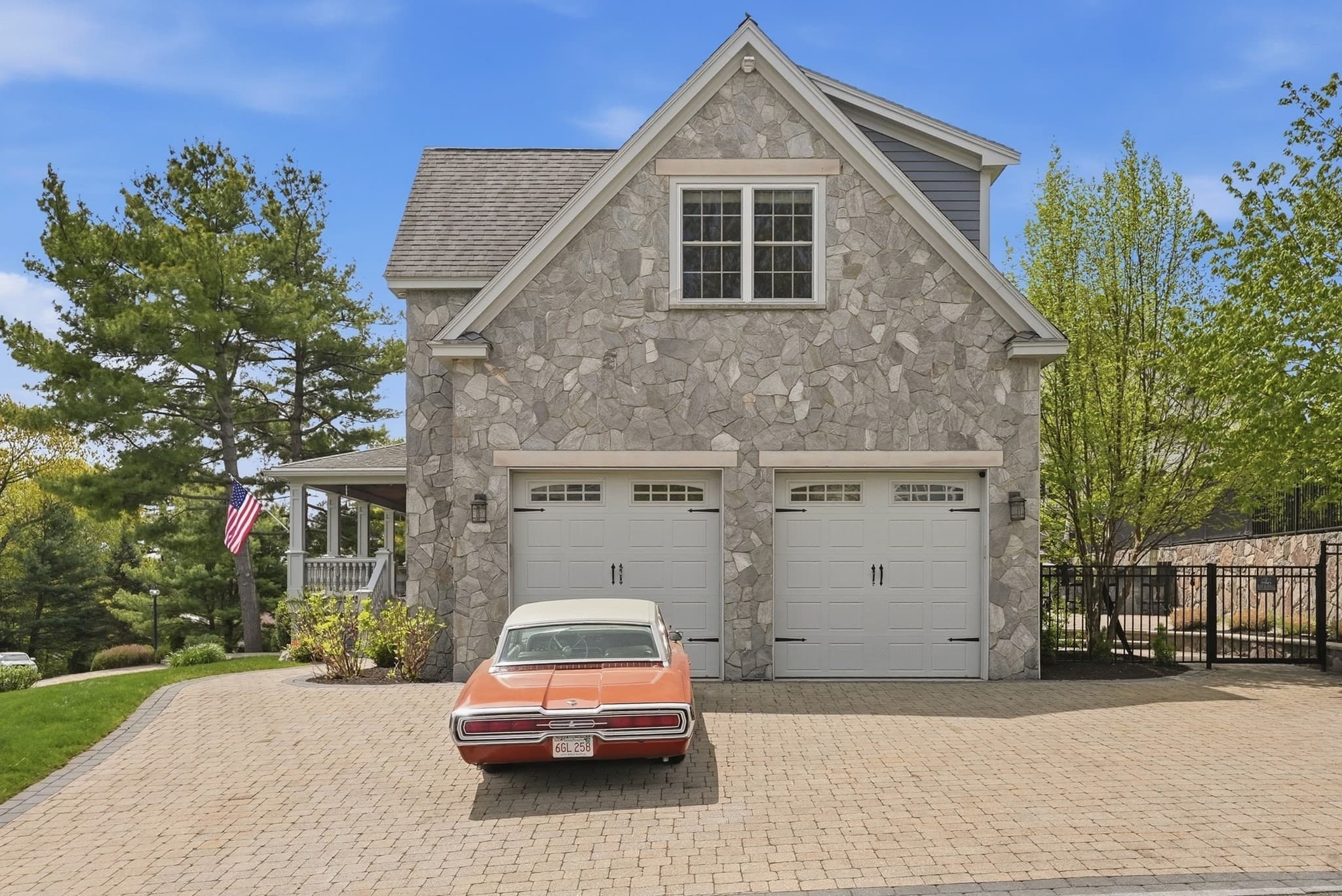 Single Family Residence at 1 Twin Springs Drive, Saugus MA 01906, Saugus, photo 4 of 42