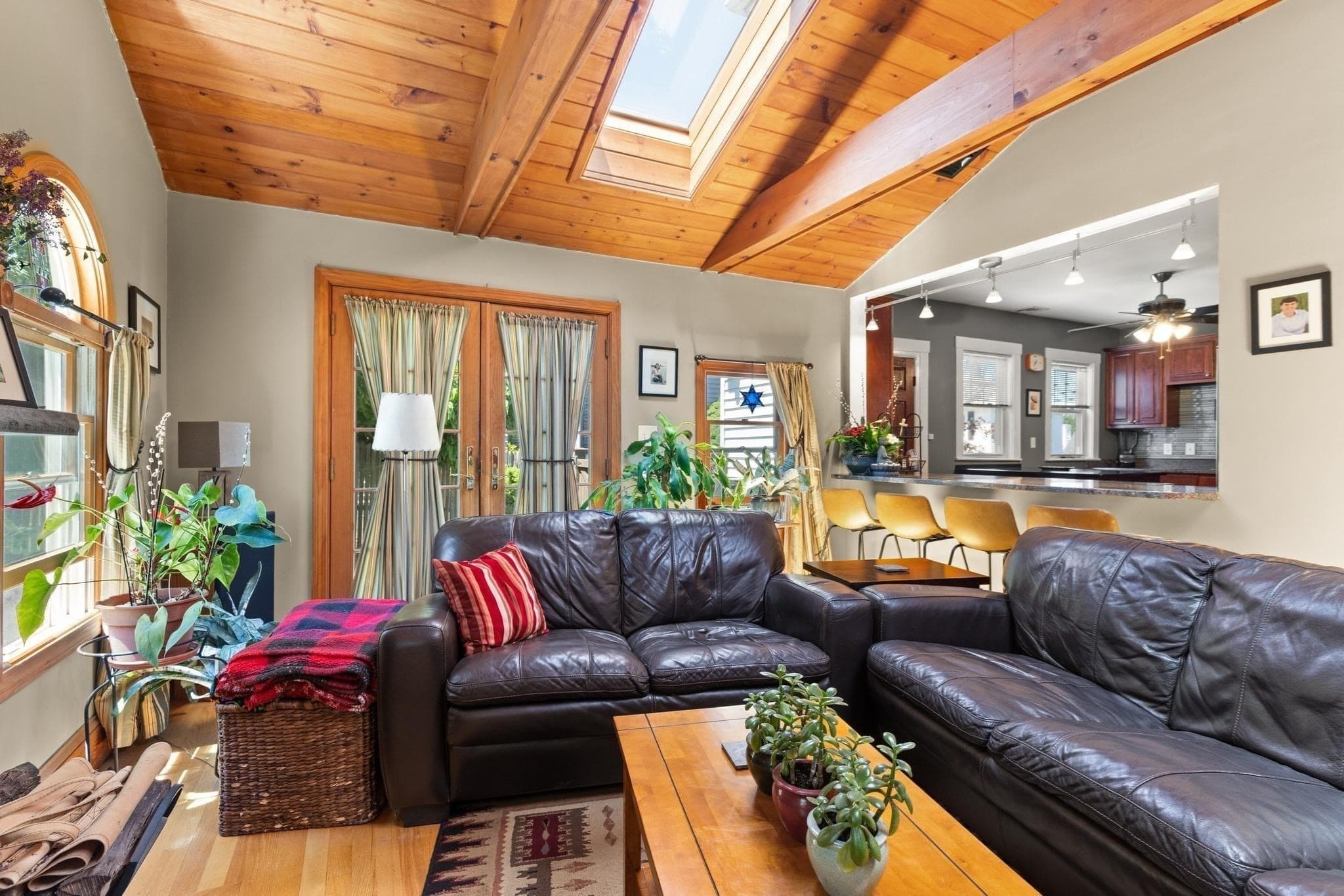 Single Family Residence at 42 Freeman Ave, Everett MA 02149, Everett, photo 10 of 40
