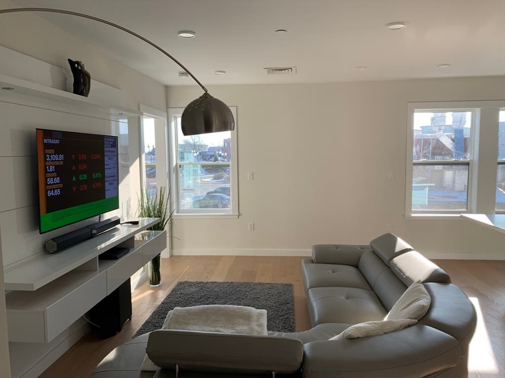 Condominium at 16 Boardman St # 204, Boston MA 02128, Boston, photo 12 of 24