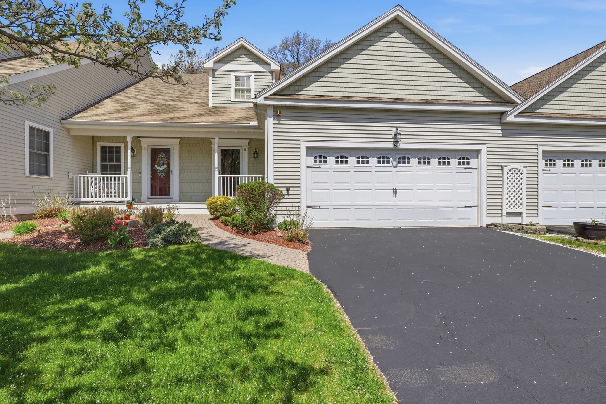 6 Ashton Lane # 6, Millbury MA 01527