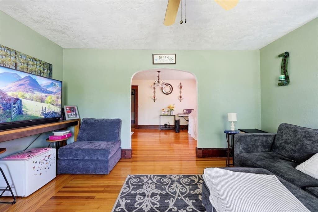 Multi Family at 2143-2145 Northampton St, Holyoke MA 01040, Holyoke, photo 7 of 42