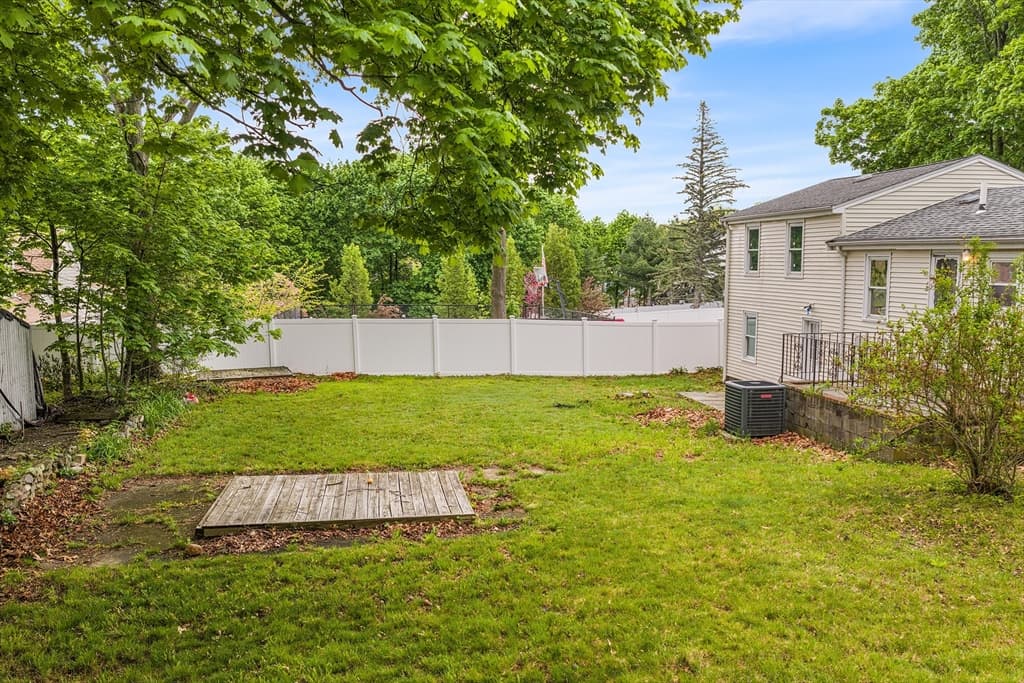 Single Family Residence at 146 Hayward St, Braintree MA 02184, photo 23 of 24