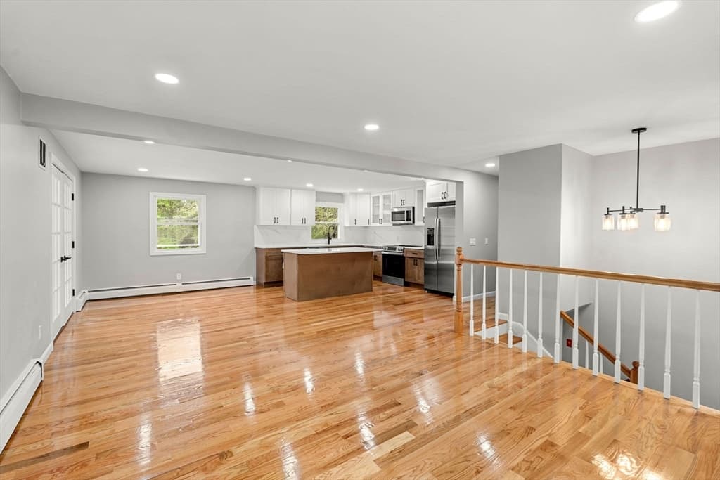 217 Dean St, Norton MA 02766 photo 4