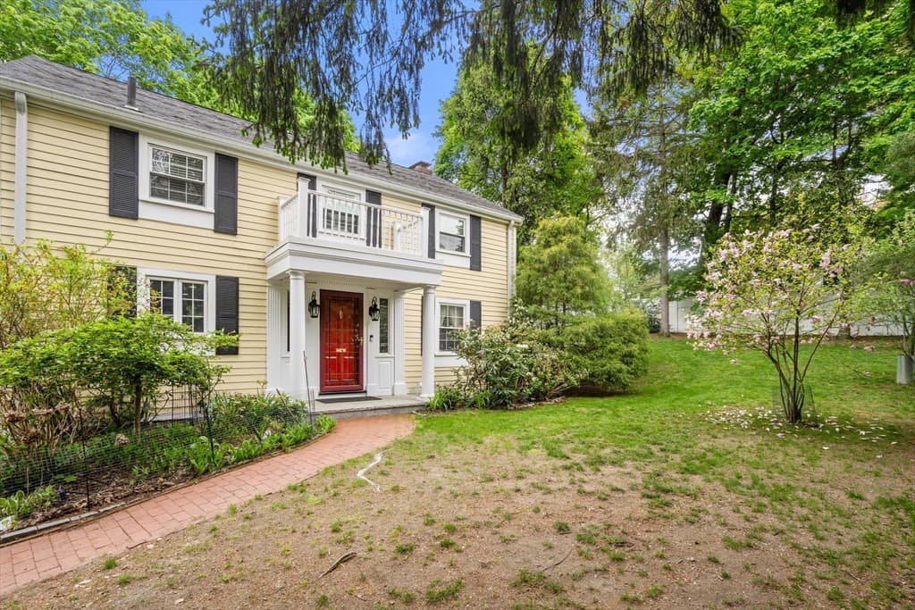 Single Family Residence at 560 Worcester Street, Wellesley MA 02481, photo 2 of 30