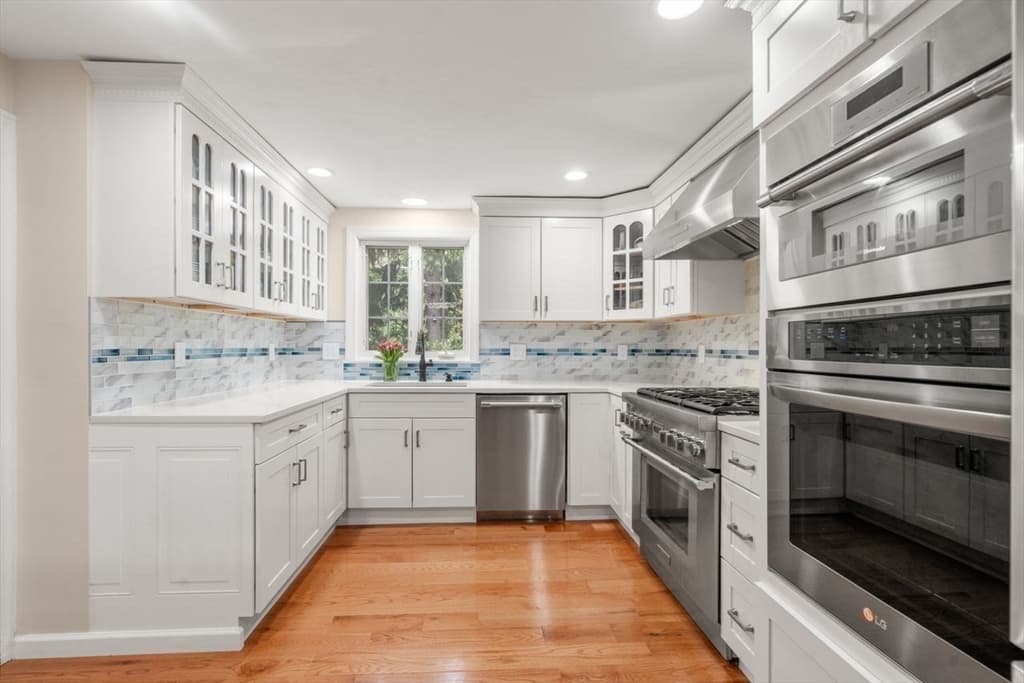 Single Family Residence at 560 Worcester Street, Wellesley MA 02481, photo 5 of 30