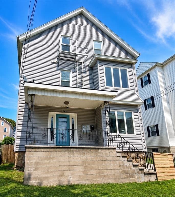 280 Ridge St, Fall River MA 02721