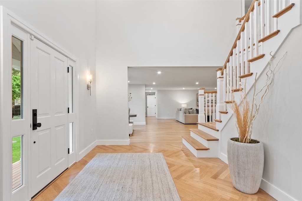 127 Lee Dr, Concord MA 01742 photo 3