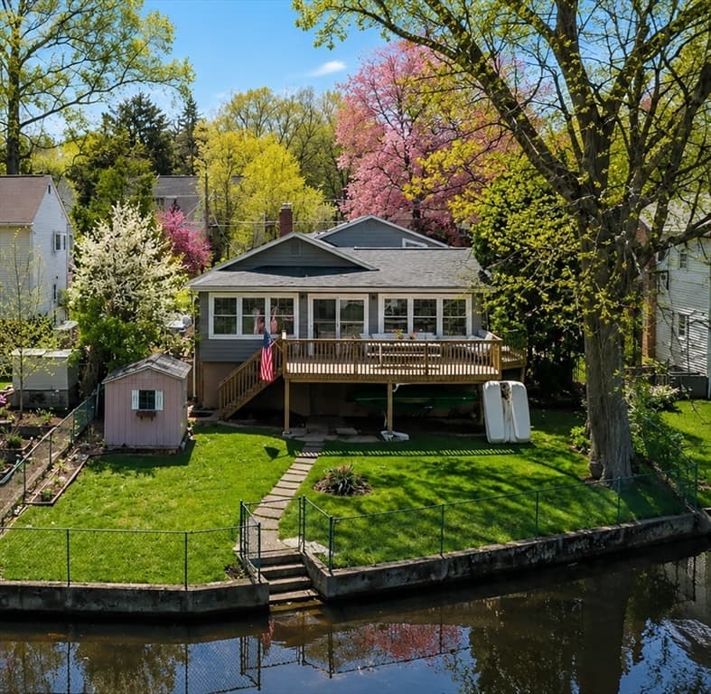 143 Cottage Road, Enfield CT 06082 photo 3