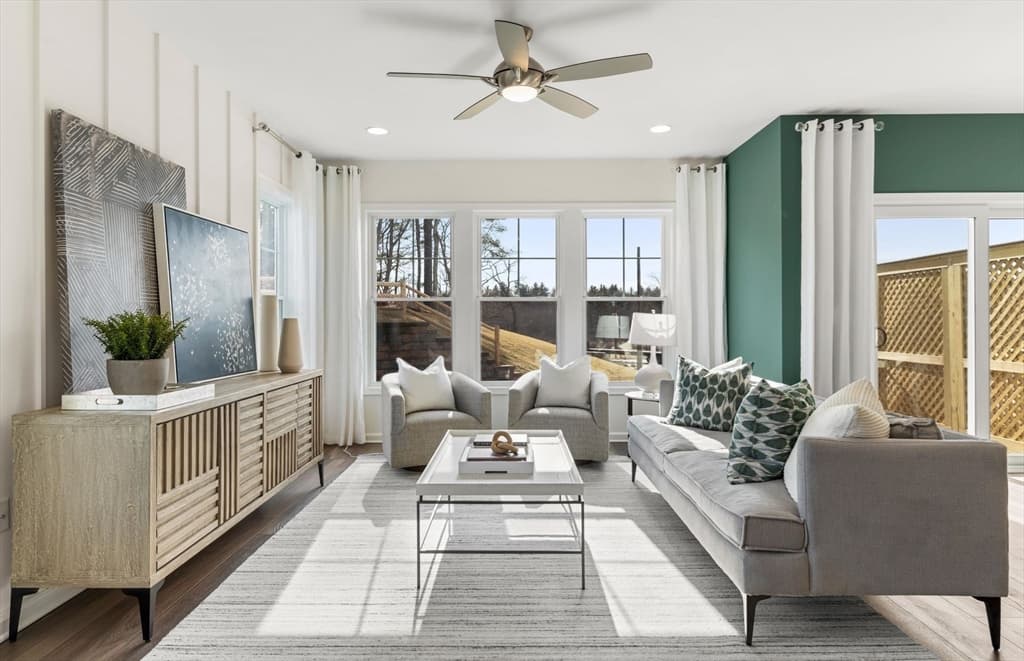 Condominium at 15 Emerald Run # 10, Shrewsbury MA 01545, photo 6 of 17