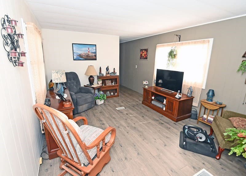 Mobile Home at 47 Clems Way # 47, Acushnet MA 02743, photo 4 of 12