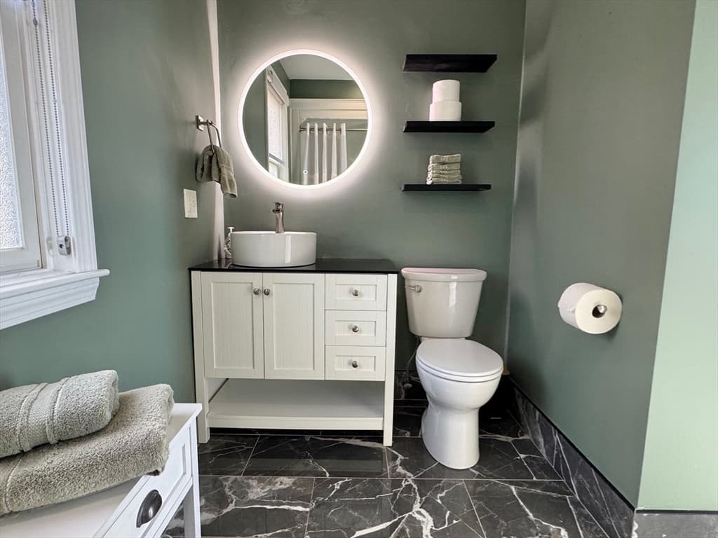 Condominium at 12 Marina Dr # 12, Hull MA 02045, photo 26 of 42