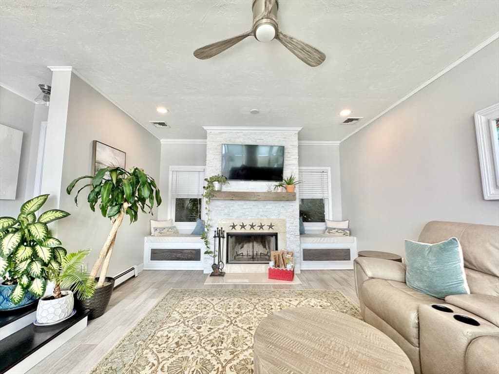 Condominium at 12 Marina Dr # 12, Hull MA 02045, photo 14 of 42