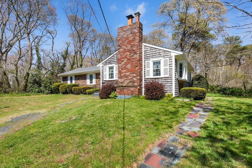 Single Family Residence at 1230 Massasoit Road, Eastham MA 02642, Eastham, photo 6 of 40