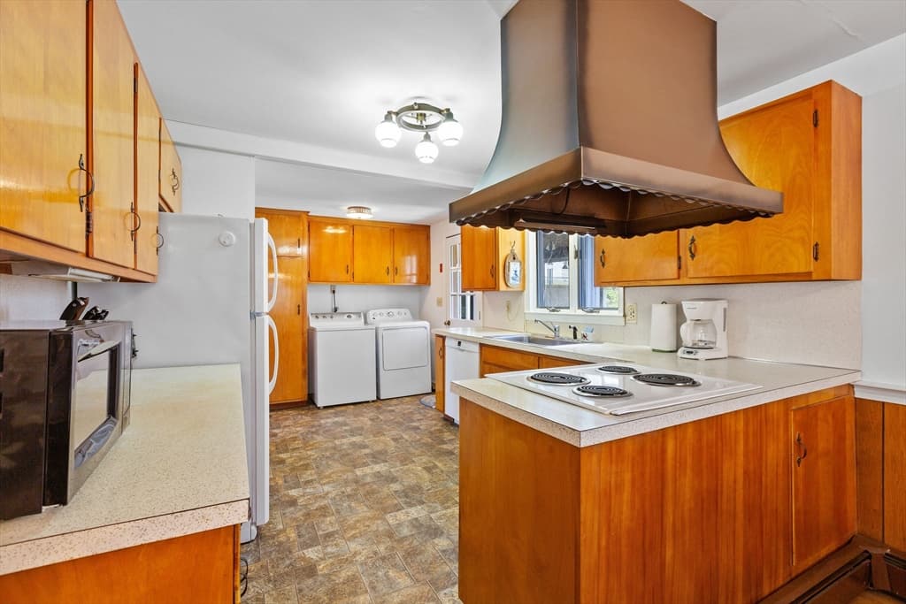 Single Family Residence at 1230 Massasoit Road, Eastham MA 02642, Eastham, photo 18 of 40