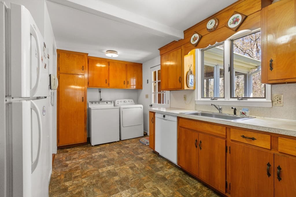 Single Family Residence at 1230 Massasoit Road, Eastham MA 02642, Eastham, photo 19 of 40