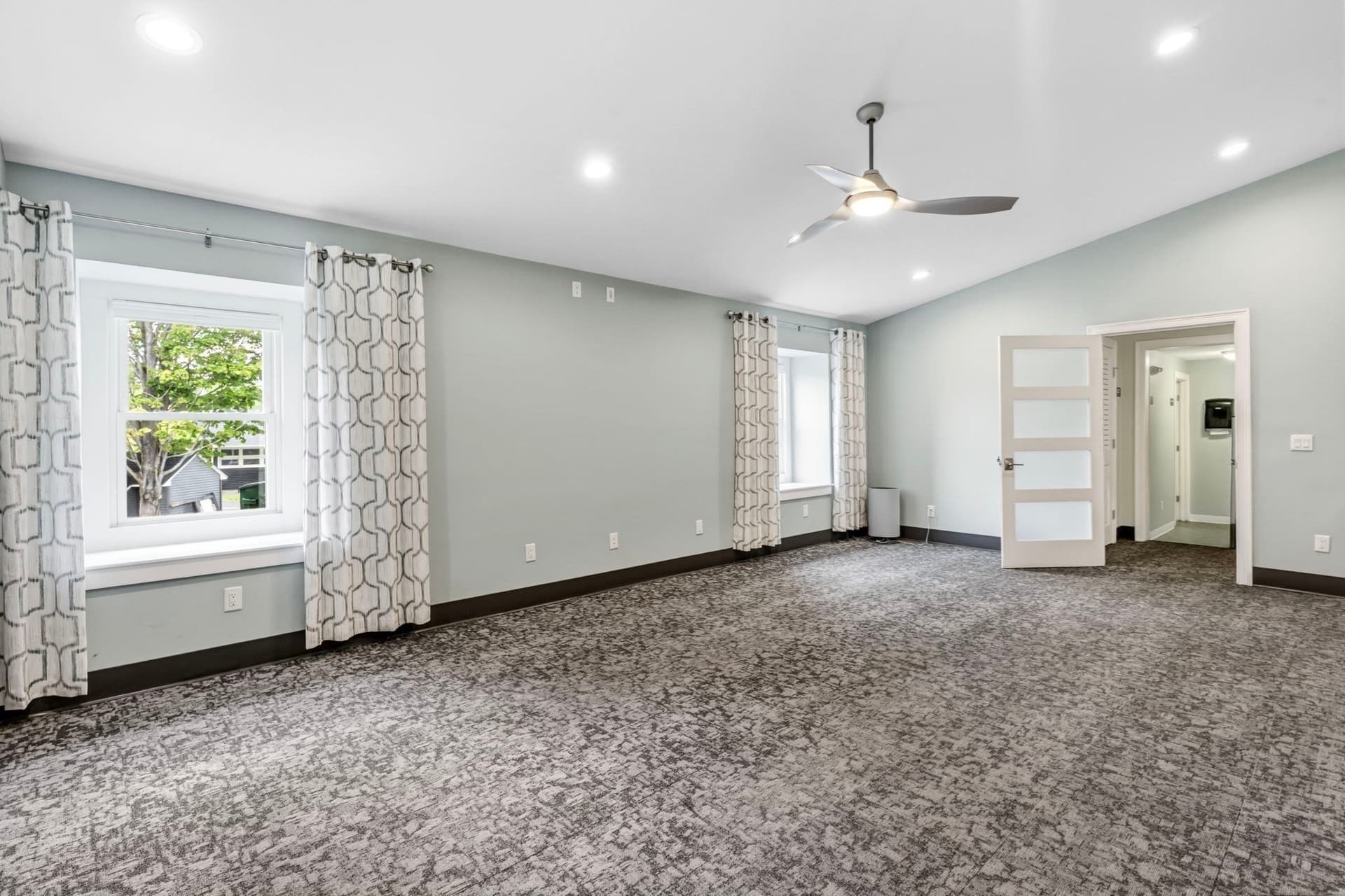 Commercial Sale at 193-195 Northampton St, Easthampton MA 01027, photo 34 of 42
