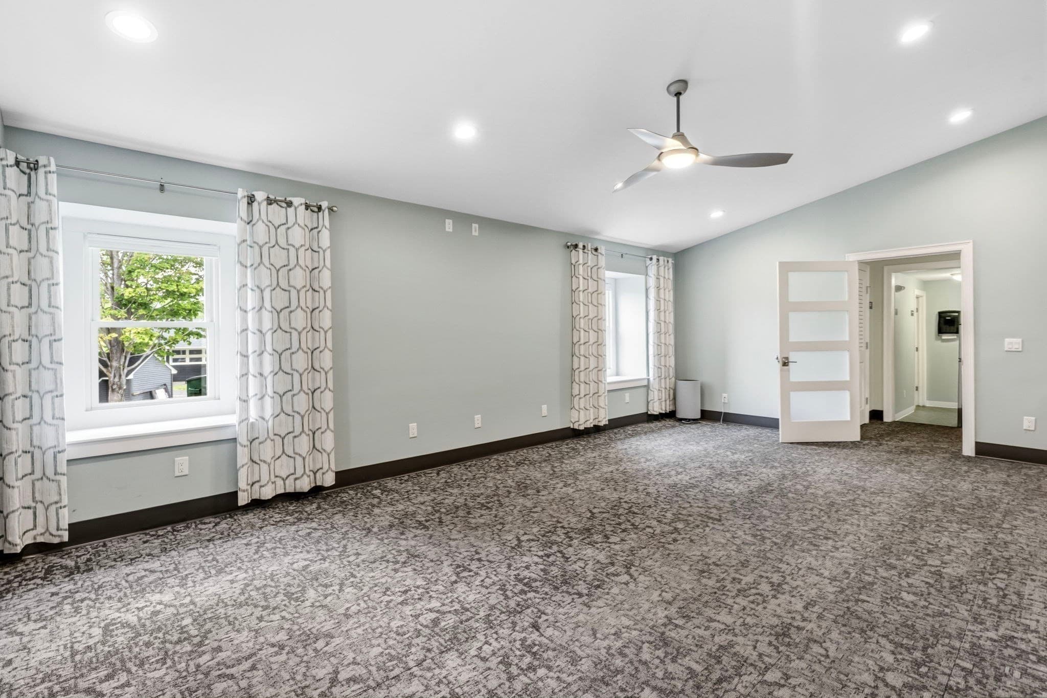 Commercial Sale at 193-195 Northampton St, Easthampton MA 01027, photo 34 of 42