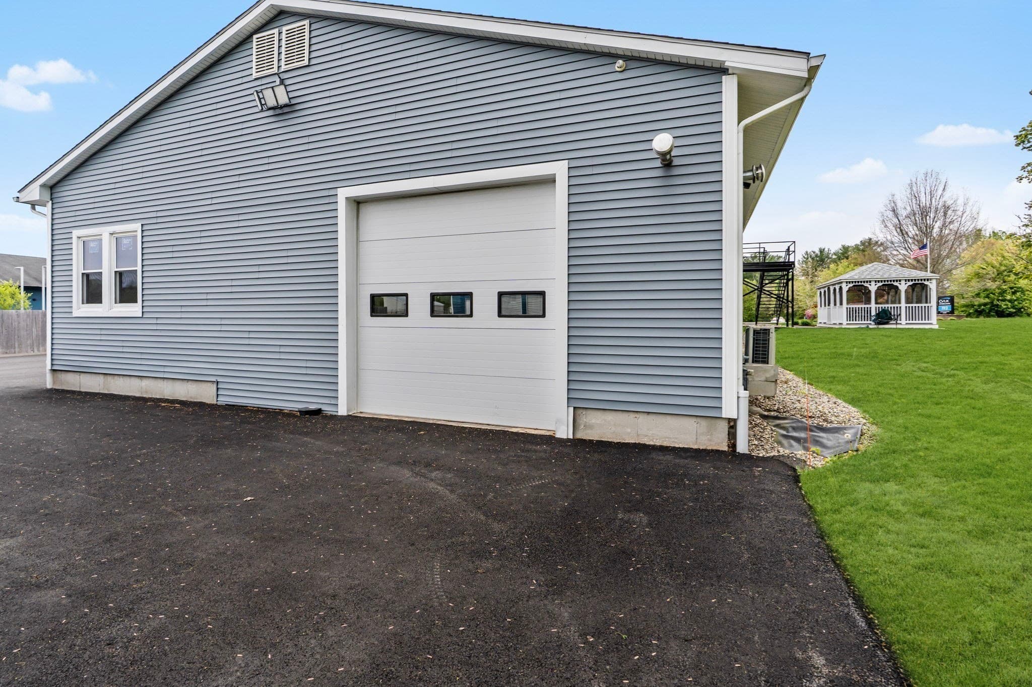 Commercial Sale at 193-195 Northampton St, Easthampton MA 01027, photo 40 of 42
