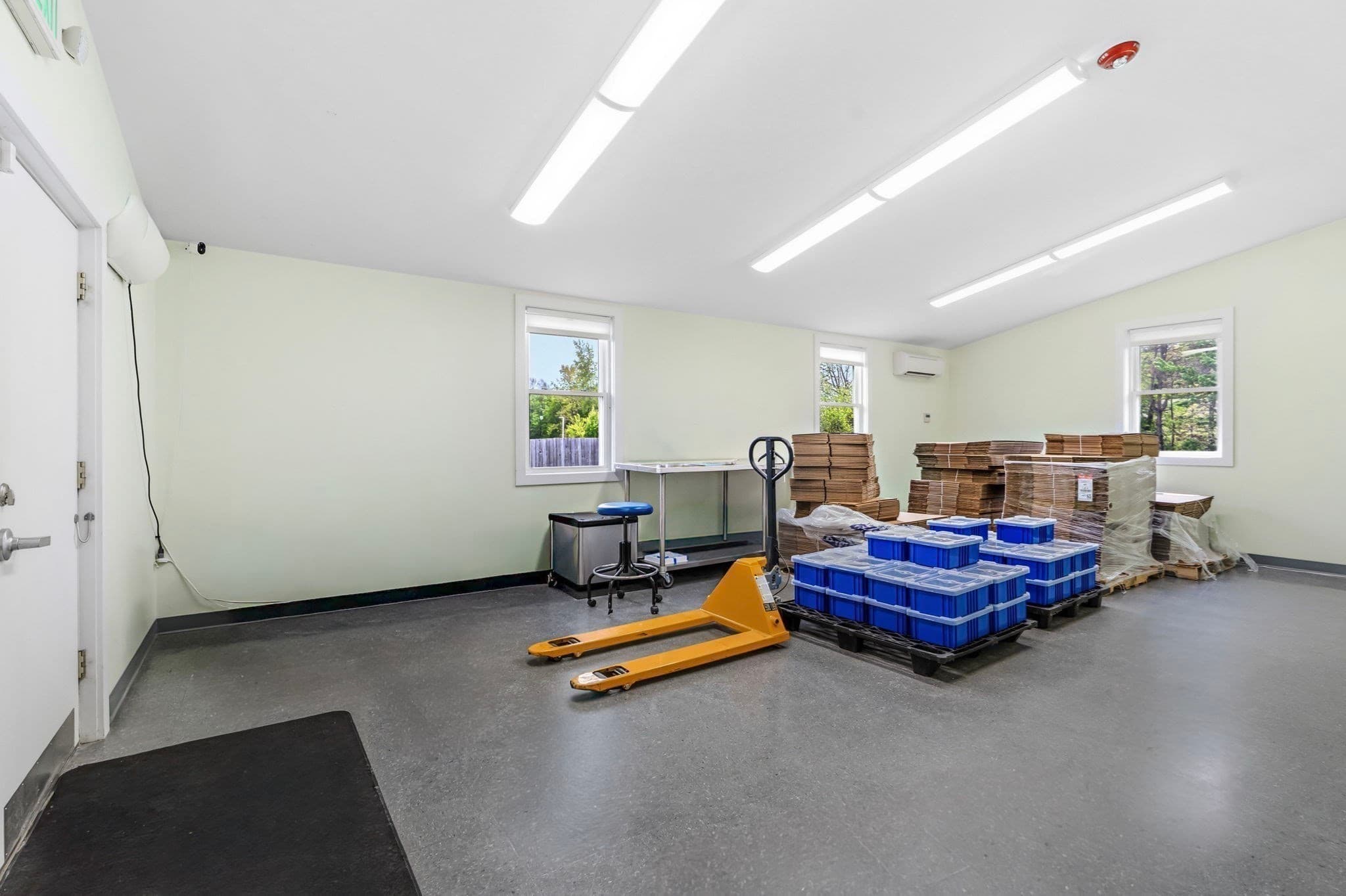 Commercial Sale at 193-195 Northampton St, Easthampton MA 01027, photo 21 of 42