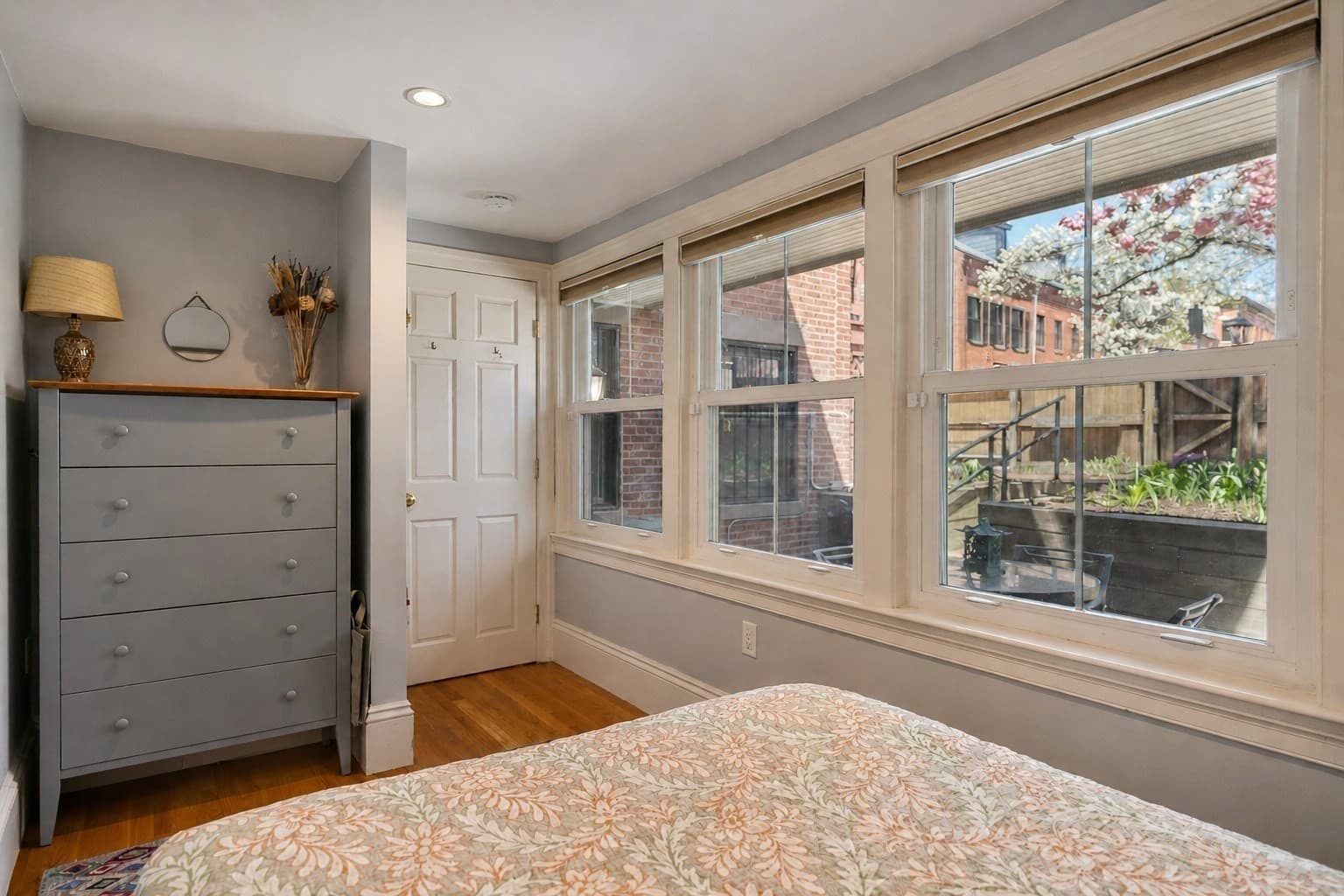 Single Family Residence at 8 Ringgold St, Boston MA 02118, photo 27 of 40