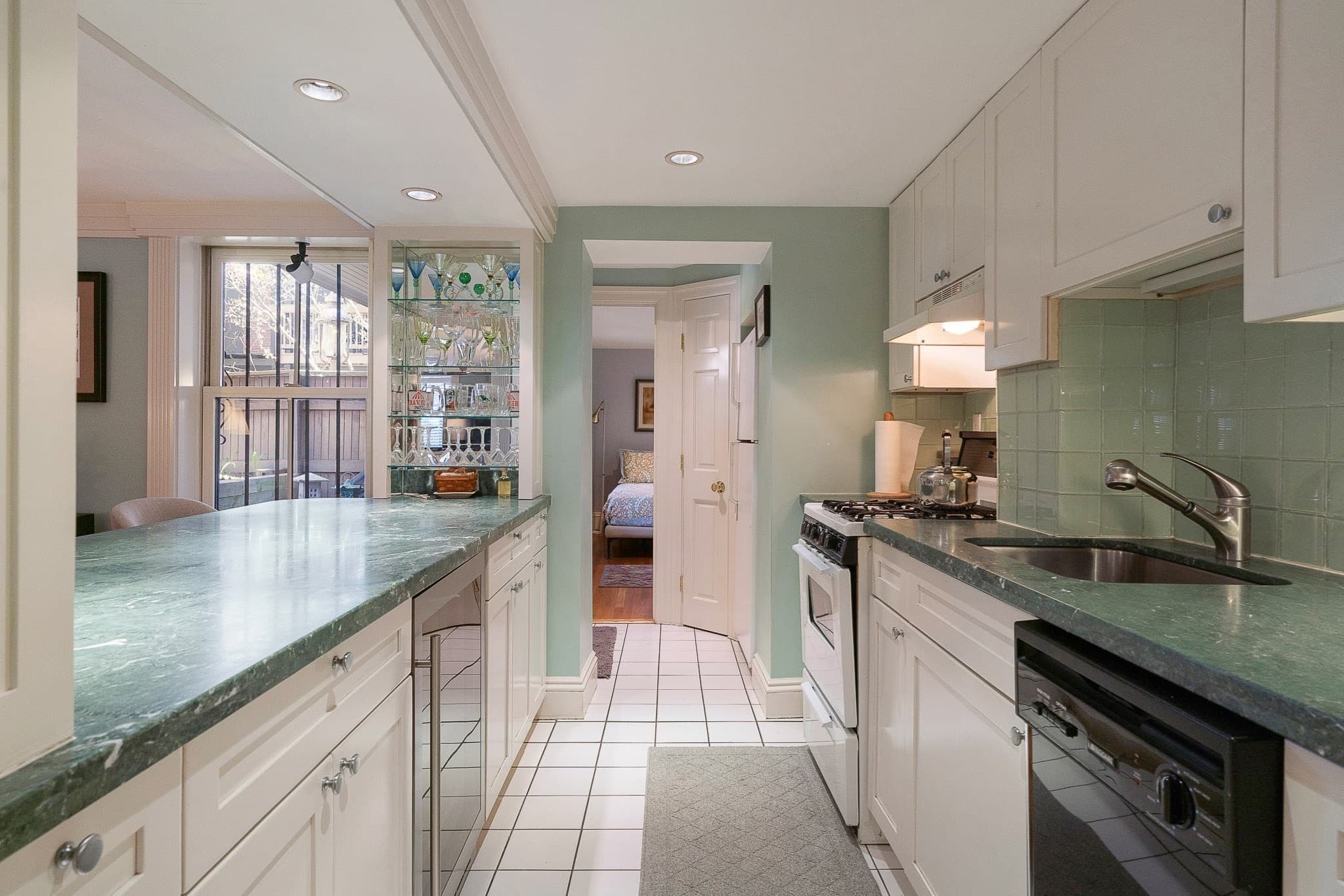 Single Family Residence at 8 Ringgold St, Boston MA 02118, photo 24 of 40