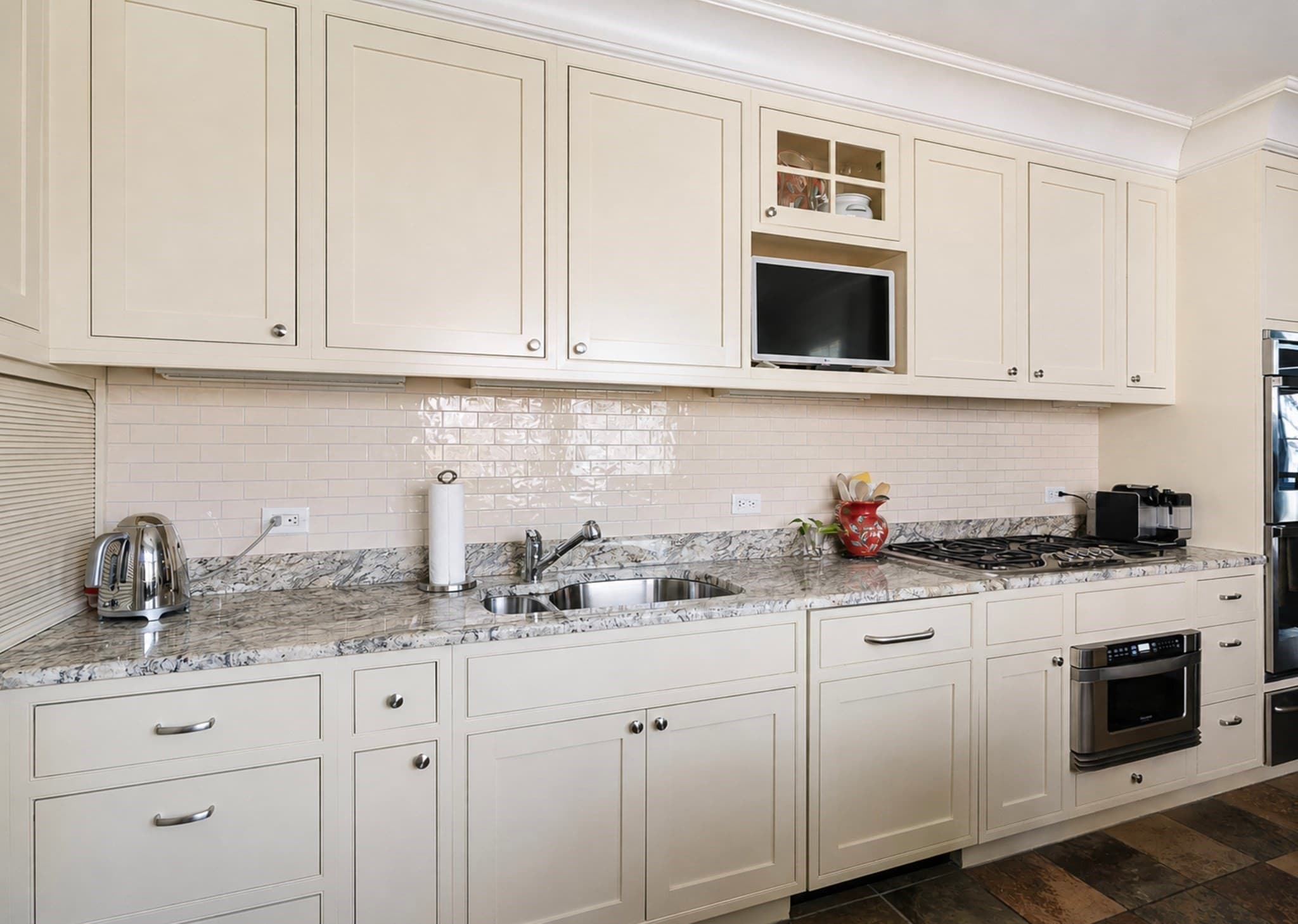 Single Family Residence at 8 Ringgold St, Boston MA 02118, photo 18 of 40