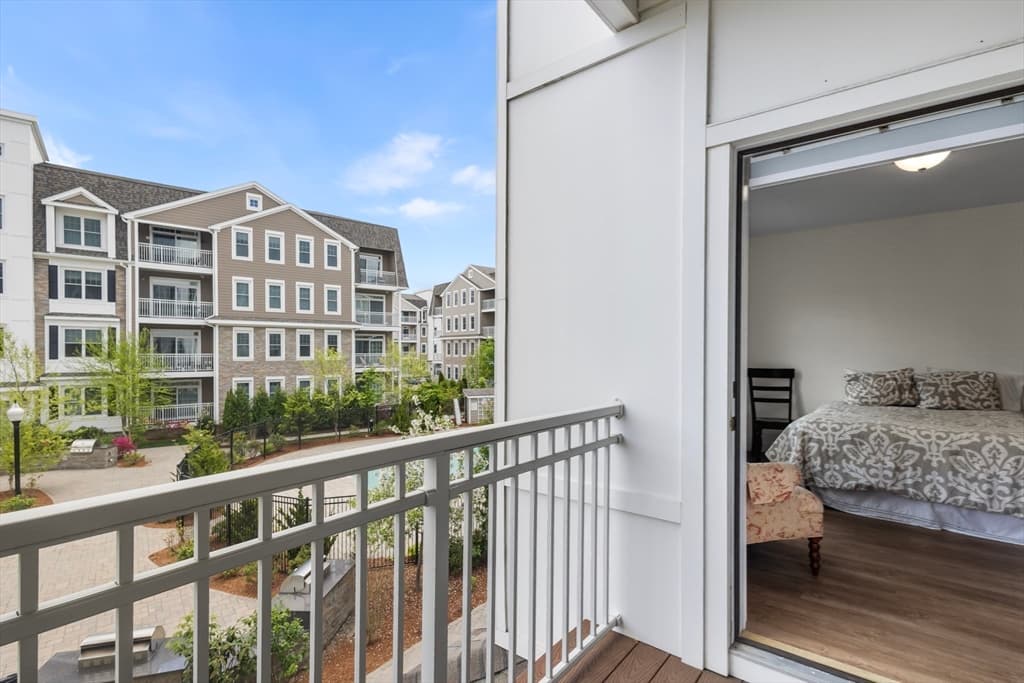 Condominium at 320 Middlesex Ave # B205, Medford MA 02155, photo 10 of 40
