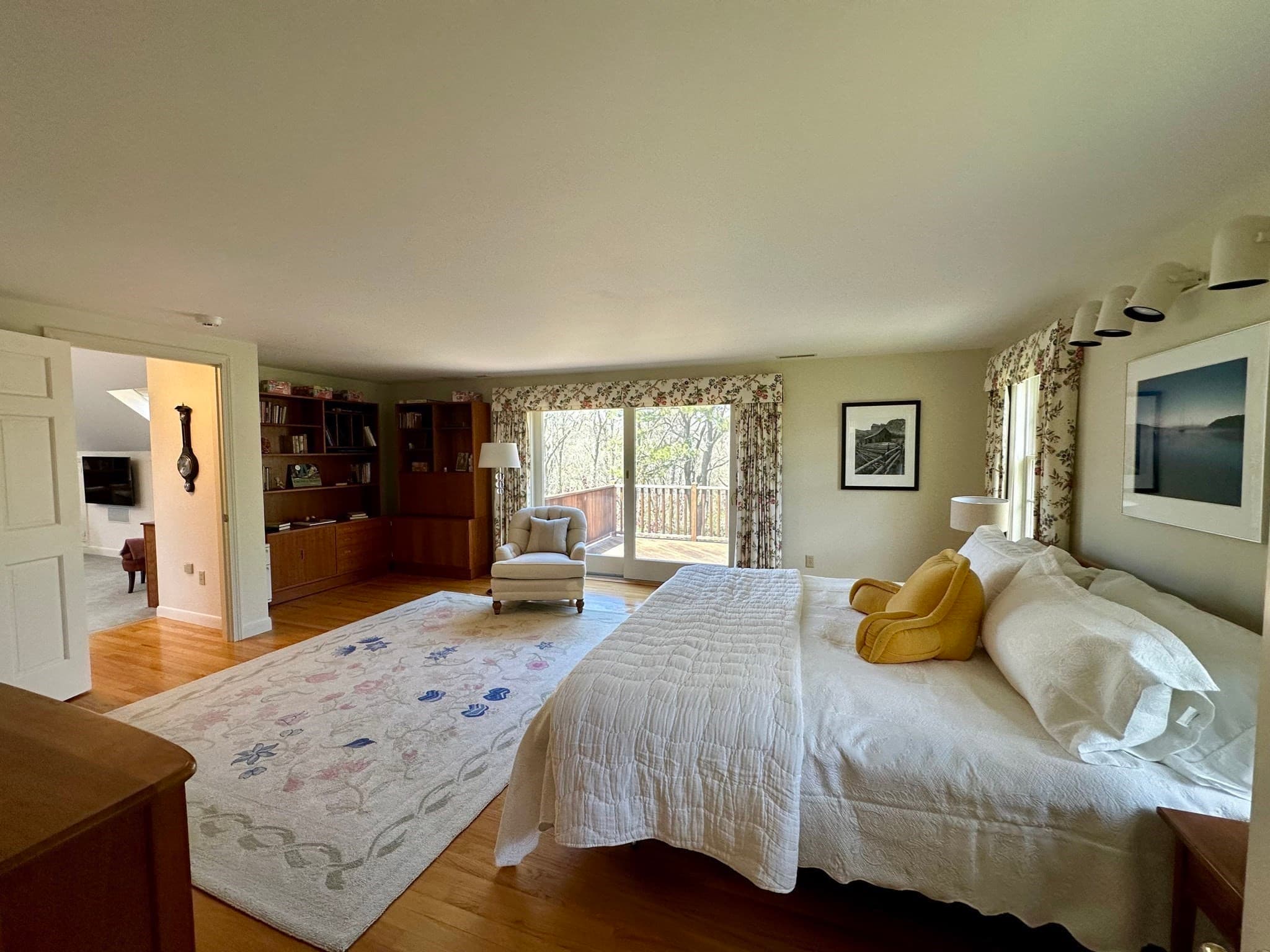 Single Family Residence at 26 Bijahs Way, Chilmark MA 02535, photo 25 of 29