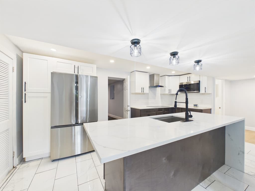 15 Sunset Dr, Randolph MA 02368 photo 23