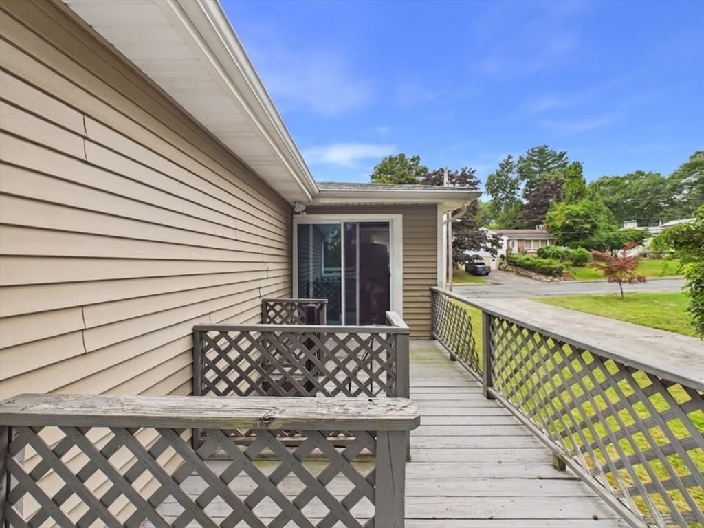 15 Sunset Dr, Randolph MA 02368 photo 38