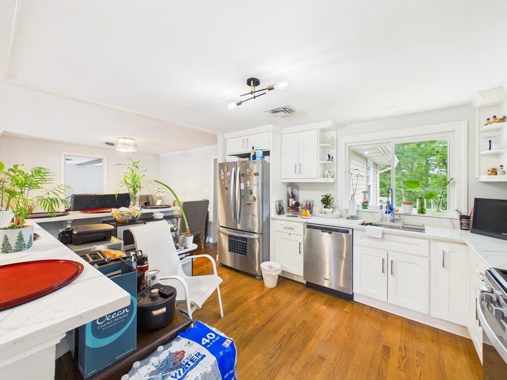15 Sunset Dr, Randolph MA 02368 photo 11