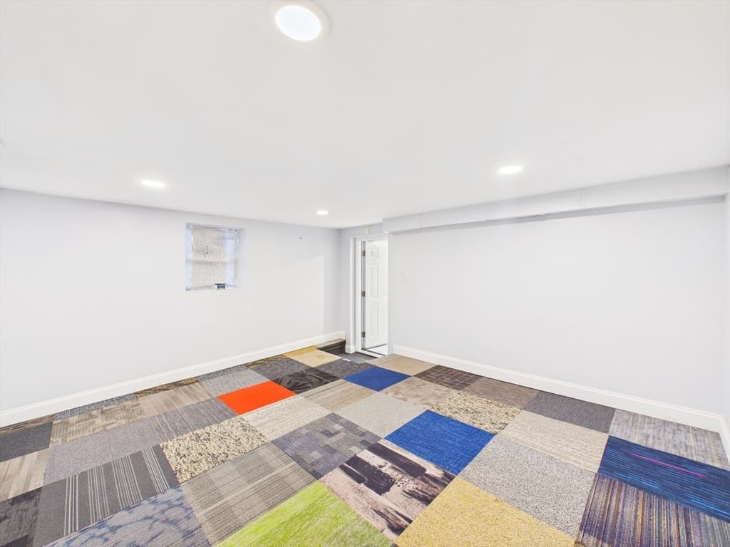 15 Sunset Dr, Randolph MA 02368 photo 35