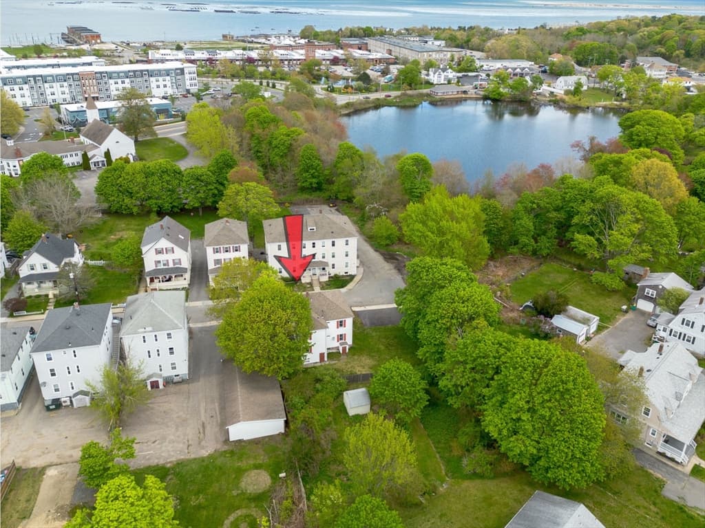 21 Forest Avenue Ct, Plymouth MA 02360