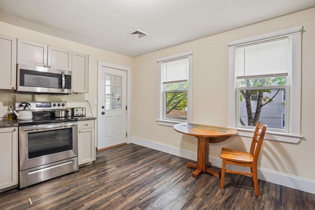 2 Family - 2 Units Up/Down at 21 Forest Avenue Ct, Plymouth MA 02360, Plymouth, photo 8 of 36