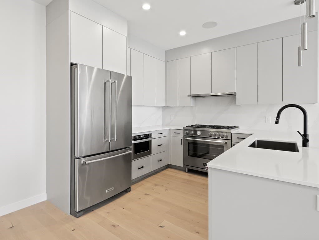 Condominium at 340 West 2nd Street # 17, Boston MA 02127, photo 6 of 36