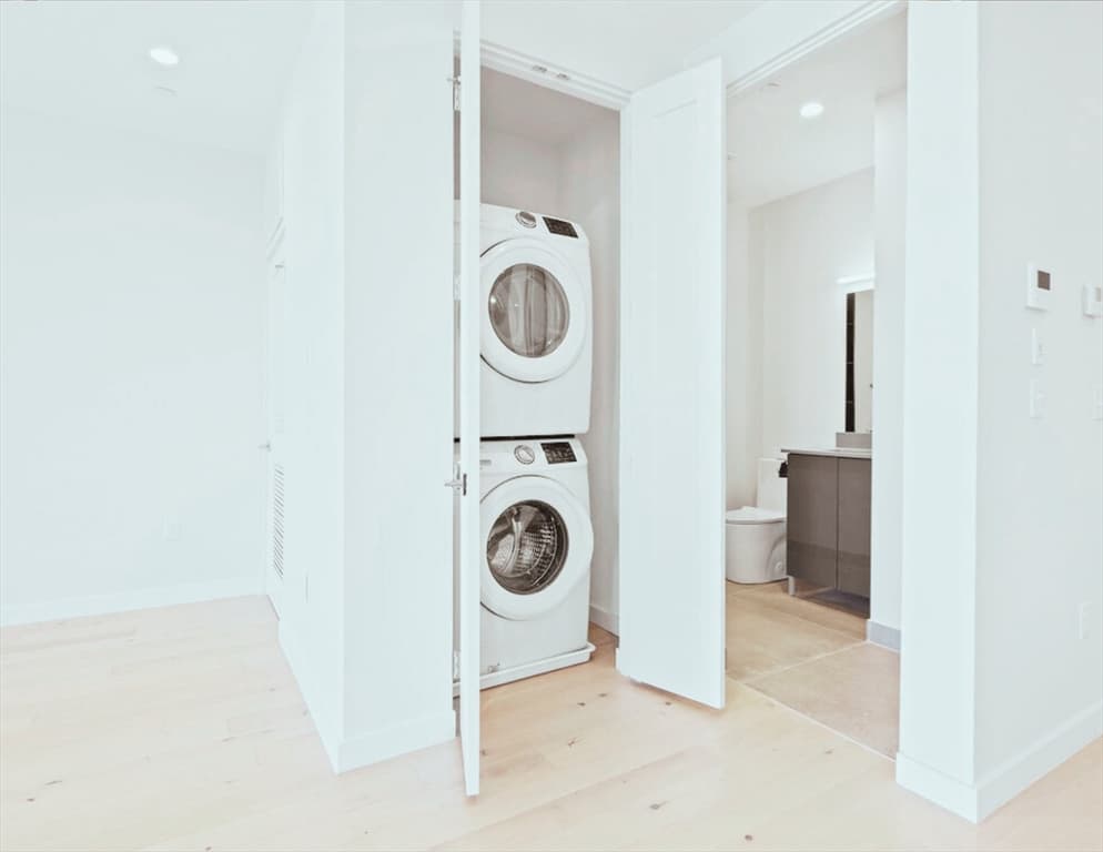 Condominium at 340 West 2nd Street # 17, Boston MA 02127, photo 17 of 36