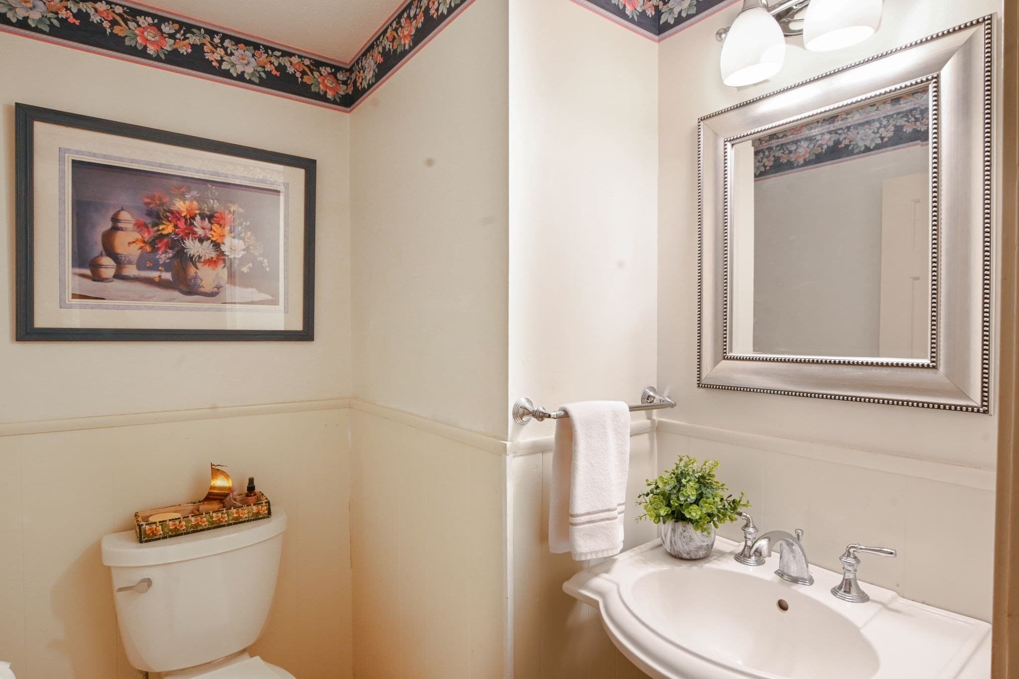 Single Family Residence at 9 Faunce Mountain Rd, Sandwich MA 02563, photo 17 of 24