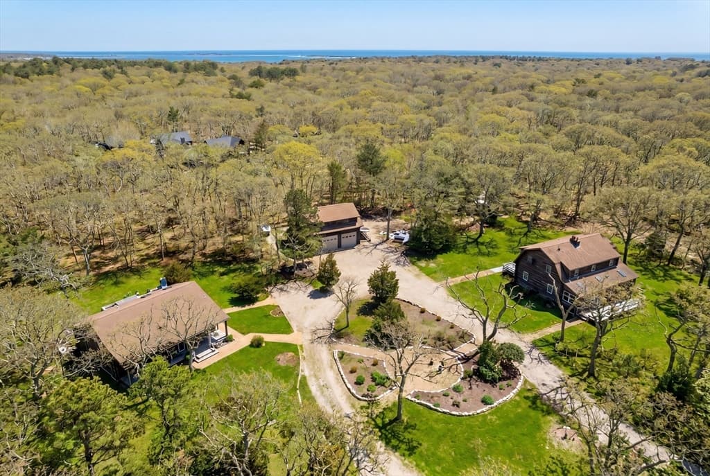7 Pip'n Circle, Edgartown MA 02539