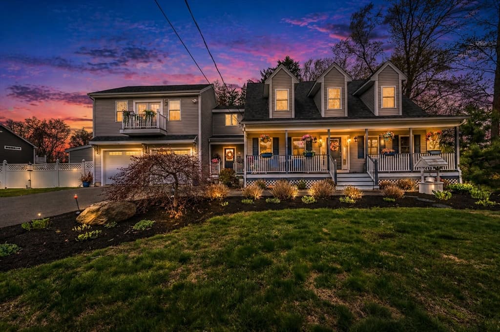 3076 County St, Dighton MA 02715