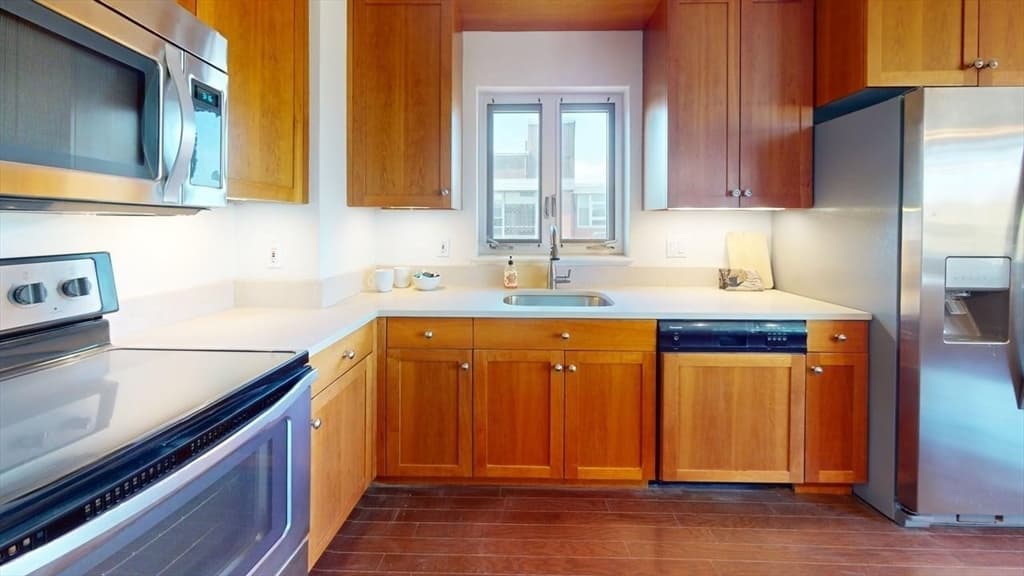 Condominium at 10 Hammond Pond Parkway # 607, Newton MA 02467, Newton, photo 13 of 29